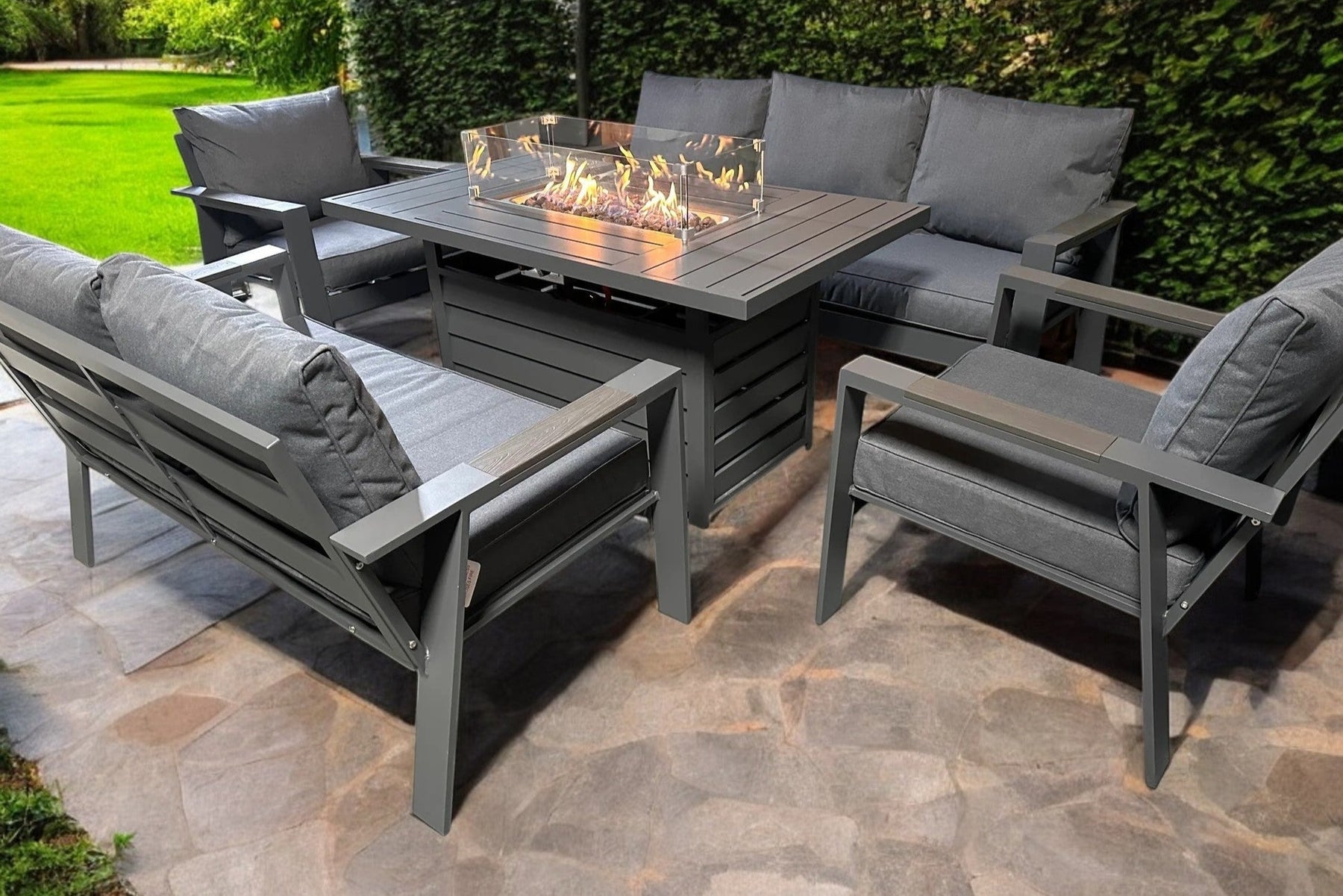 Das Oxford Luxury 3+2+1+1 Garten-Set Mit Feuerstellen-Tisch