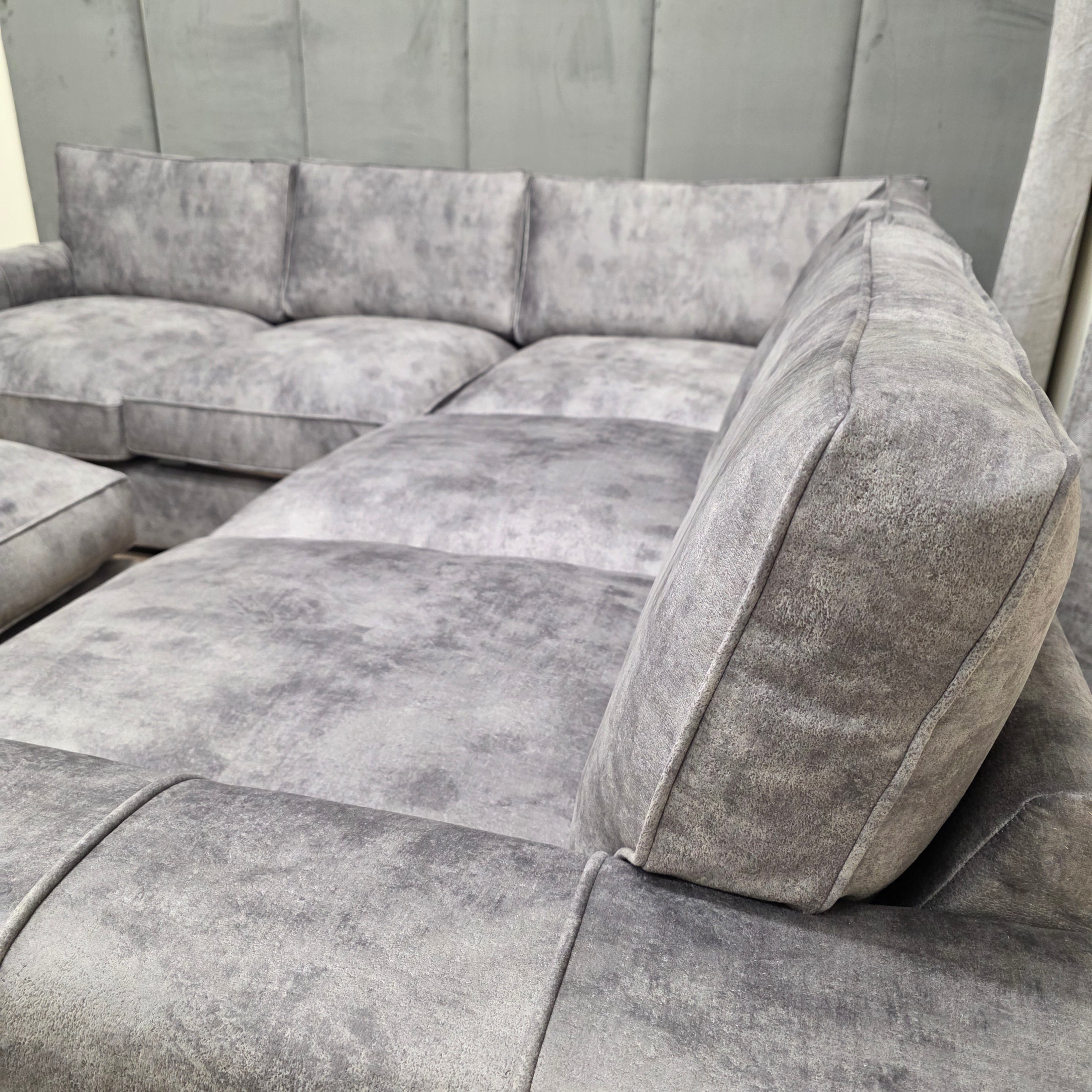 Die Luxury Harland Premium Sofa-Kollektion