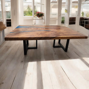 210cm x 145cm Blauer Resin Live-Edge Ostnussbaum Esstisch