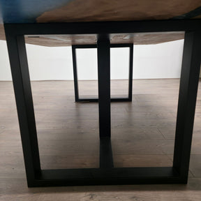 210cm x 145cm Blauer Resin Live-Edge Ostnussbaum Esstisch