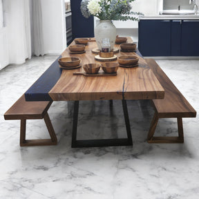 239cm x 91cm Live-Edge Ostnussbaum Esstisch