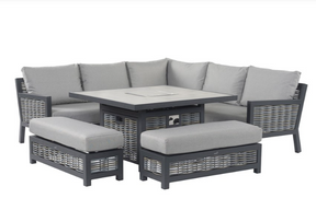 Das Cambridge Rattan Feuerstellen-Ecksofa und Bänke Garten-Set